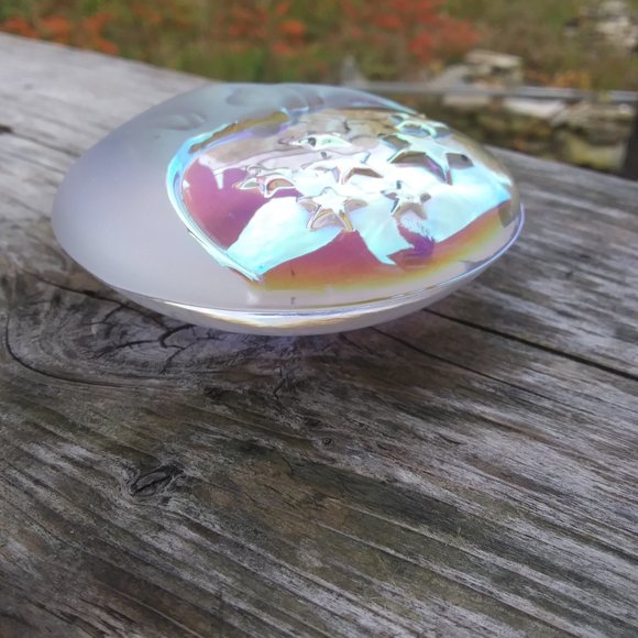 art glass paper weight Man in the moon with stars iridescent qualities - Picture 5 of 14